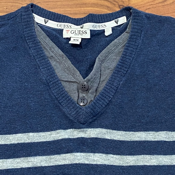 Guess Sweater - Picture 2 of 4